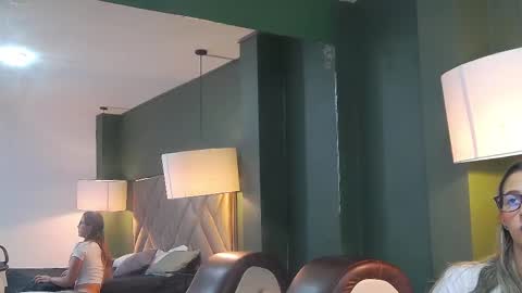 Snapshot of sophia_loreenn chatting on 11-07-25, 02:06 Sofia online show from 11-07-25, 02:06