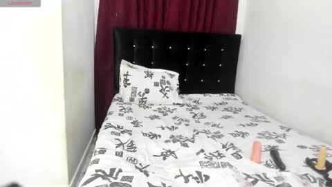 Snapshot of sophia_moons_ chatting on 03-11-26, 12:38 sophia_moons_ online show from 03-11-26, 12:38