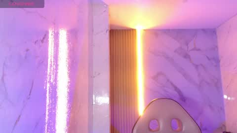 Sophia online show from 04-30-26, 04:41