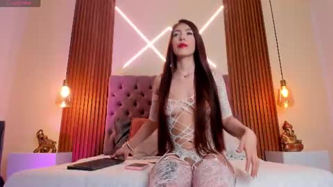 sophia_turneer online show from 06-19-26, 03:00