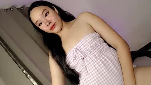 sophia_walker18 online show from 05-26-26, 07:59