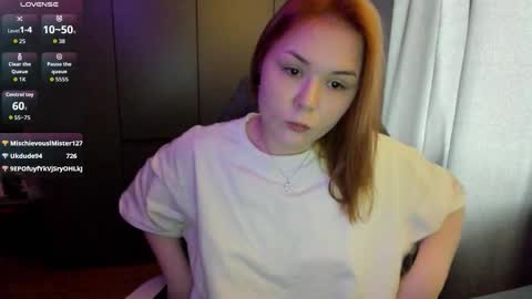 Snapshot of sophia_xi chatting on 03-08-26, 06:17 Sophia online show from 03-08-26, 06:17