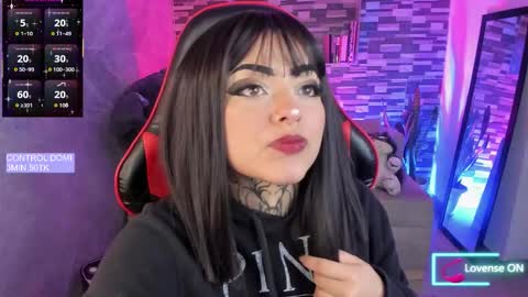 Snapshot of sophiaa_cherry chatting on 11-08-25, 09:46 Sophia online show from 11-08-25, 09:46