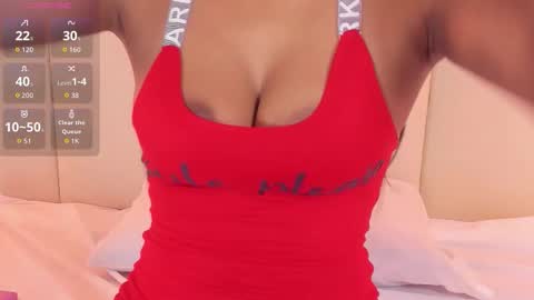 Sophie online show from 10-12-25, 04:11