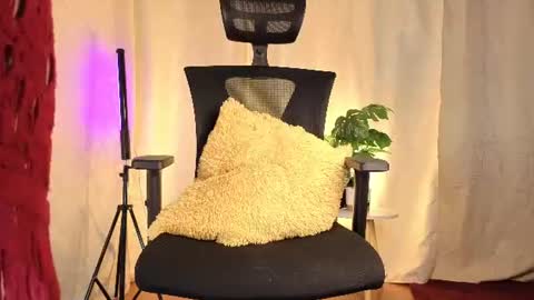 Sophia online show from 07-23-26, 10:57