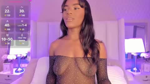 SophiaSmiths online show from 03-10-25, 09:18