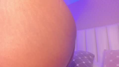 SophiaSmiths online show from 10-31-25, 07:59