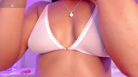 SophiaSmiths online show from 12-14-25, 01:05