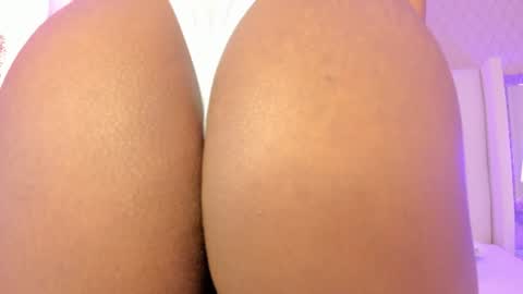 SophiaSmiths online show from 07-14-26, 08:25