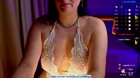 Snapshot of sophiasoft chatting on 06-20-26, 01:25 Sophia online show from 06-20-26, 01:25