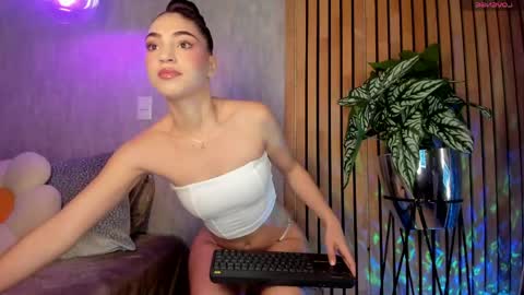Sophi  online show from 04-24-26, 02:36
