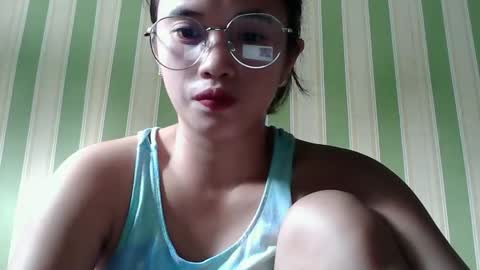 sophie_193 online show from 04-21-26, 05:47