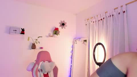 sophie doll online show from 01-09-25, 04:30