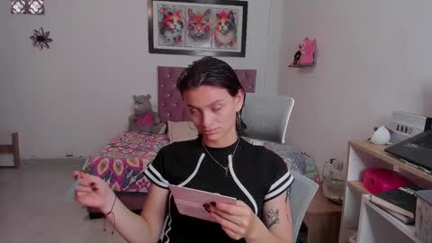 Snapshot of sophie_dolly_ chatting on 01-17-26, 07:28 sophie doll online show from 01-17-26, 07:28