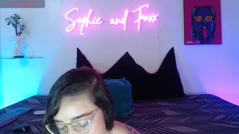 SOPHIE - FOXX online show from 02-11-26, 12:21