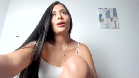 Snapshot of sophie_foxxx chatting on 01-04-25, 11:38 Sophie online show from 01-04-25, 11:38