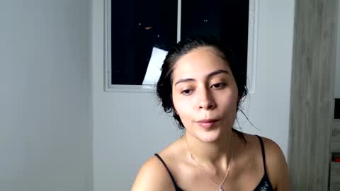 Snapshot of sophie_foxxx chatting on 01-28-25, 01:08 Sophie online show from 01-28-25, 01:08