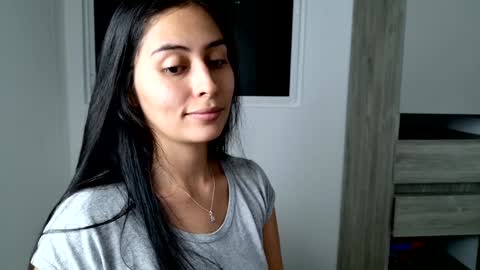 Snapshot of sophie_foxxx chatting on 01-29-25, 01:27 Sophie online show from 01-29-25, 01:27