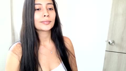 Snapshot of sophie_foxxx chatting on 02-04-25, 05:12 Sophie online show from 02-04-25, 05:12