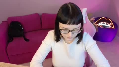 Snapshot of sophie_hottt chatting on 11-30-25, 07:45 Sophie online show from 11-30-25, 07:45