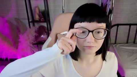 Snapshot of sophie_hottt chatting on 12-04-25, 08:12 Sophie online show from 12-04-25, 08:12