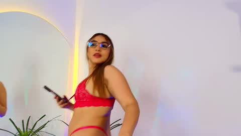 Snapshot of sophie_janner chatting on 02-12-26, 06:58 SOPHIE JANNER online show from 02-12-26, 06:58