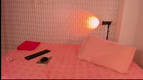 Snapshot of sophie_lii chatting on 02-07-25, 06:13 Sophie or Sof online show from 02-07-25, 06:13