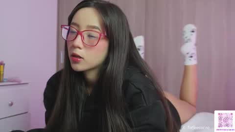 Snapshot of sophie_lii chatting on 10-07-25, 05:59 Sophie or Sof online show from 10-07-25, 05:59