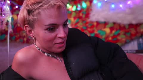 derpy derpington online show from 12-24-24, 08:11