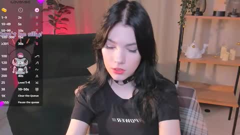 sophie_nomenal_ online show from 10-02-25, 08:49