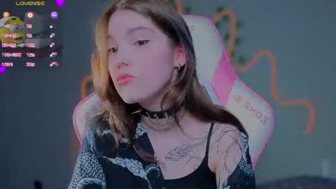 sophie_nomenal_ online show from 08-03-26, 06:11