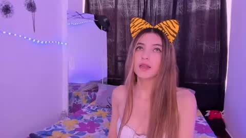 Sophie online show from 07-31-26, 06:51