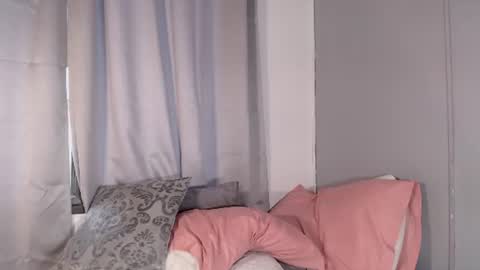 sophie_w1 online show from 07-28-26, 04:39