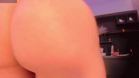 Snapshot of sophiebarnett_ chatting on 02-16-25, 06:32 Sophie online show from 02-16-25, 06:32