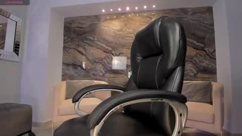 Snapshot of sophiebarnett_ chatting on 11-13-25, 12:09 Sophie online show from 11-13-25, 12:09