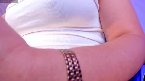 Snapshot of sophiebarnett_ chatting on 06-05-26, 10:15 Sophie online show from 06-05-26, 10:15