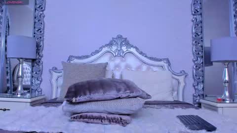 sophiebellucci online show from 02-09-25, 07:27