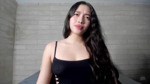 sophiebellucci online show from 10-01-25, 09:48