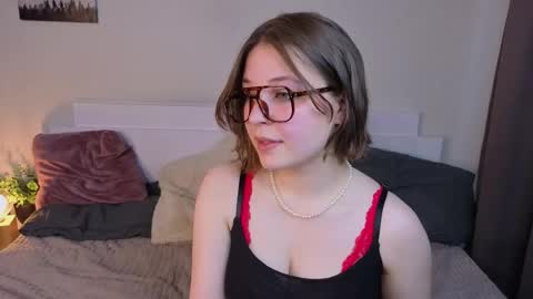 Sophia online show from 05-06-26, 06:19