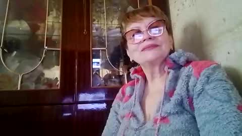 SophieBurnsX online show from 04-29-26, 09:57