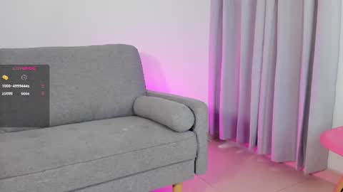Snapshot of sophiecb chatting on 06-13-26, 07:23 sophie online show from 06-13-26, 07:23