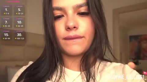 Sophie online show from 07-25-26, 11:41