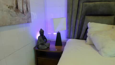 Sophie  online show from 02-26-25, 11:30