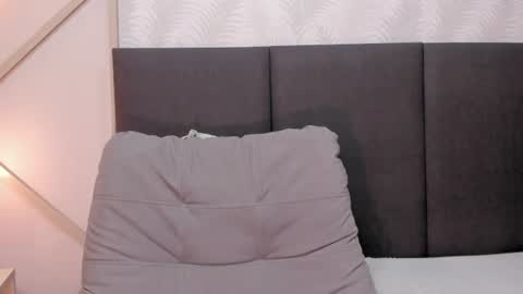 sophieharris__ online show from 07-25-26, 06:38