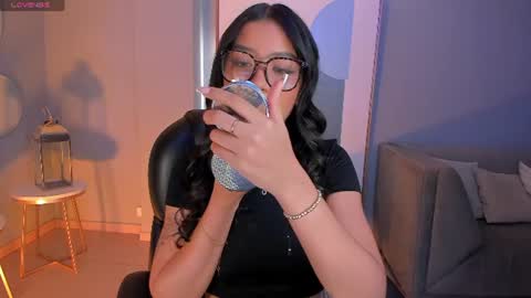 Sophie Houston online show from 06-13-26, 02:42