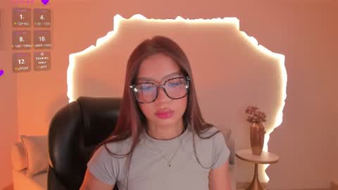 Sophie Houston online show from 06-27-26, 03:44
