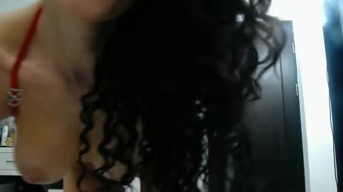 Snapshot of sophiejoulia chatting on 01-16-25, 05:44 Sophie online show from 01-16-25, 05:44