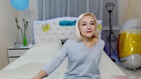 sophiekittyy online show from 09-25-25, 06:28