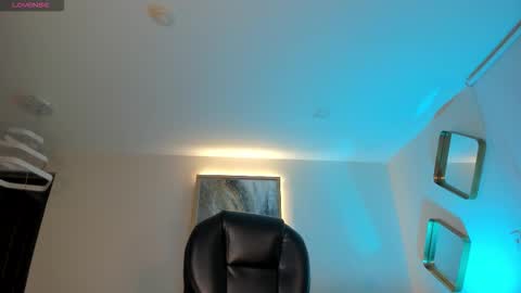 Sophie  Palmer online show from 11-26-25, 10:49