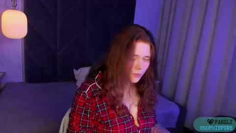 Sophie online show from 10-23-25, 08:40